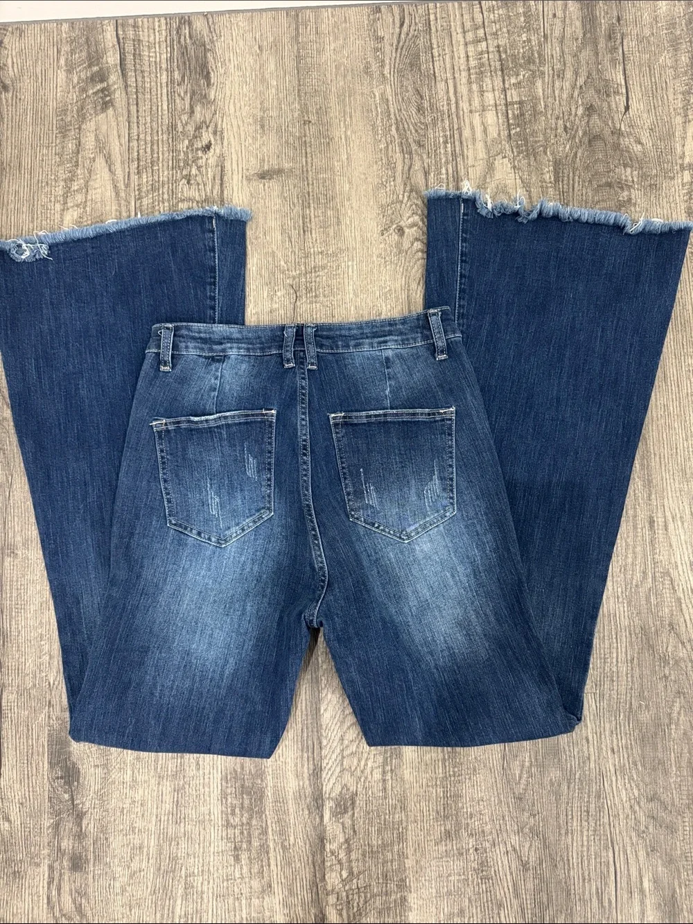 High-Rise Blue Flared Jeans with Raw Hem - Picture 5 of 5